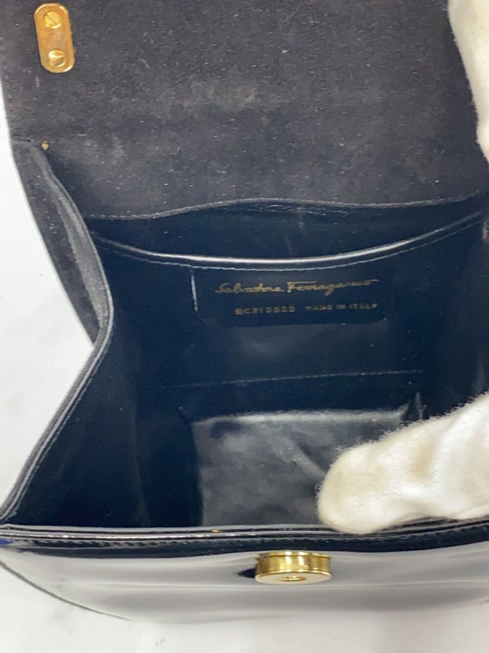 Salvatore Ferragamo Shoulder Bag Enamel Black - Picture 6 of 6